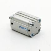 Kurzhubzylinder 156547 Gebraucht