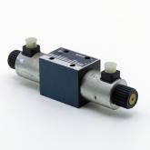 4/3 Way Valve 081WV10P1M1004WS024/00D0 Used