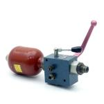 Shut-off block with hydraulic accumulator 