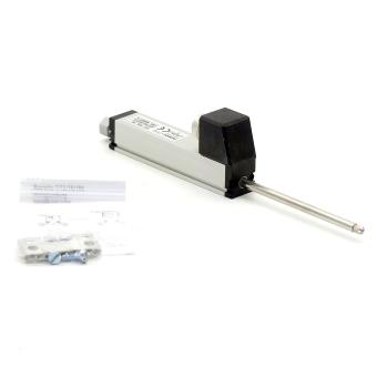 Displacement sensor 