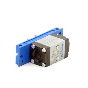 5/2 bistable Pneumatic Valve 4503 Used