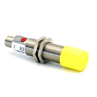 Cylindrical retro-reflective photoelectric sensor BOS 18M-PA-PR20-S4S 