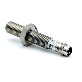 Inductive proximity switch  