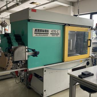 Plastic injection molding machine (C47001) 