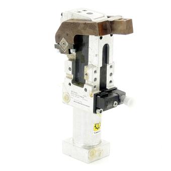 Pneumatic clamp 