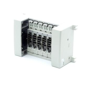 Multi-connection plate (6) 