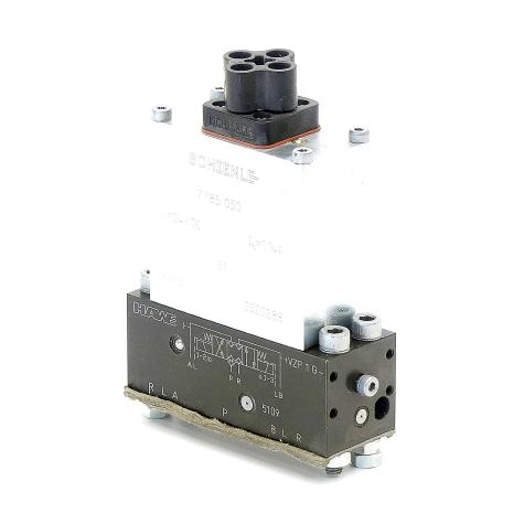Hydraulic valve with spool  