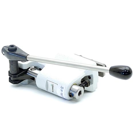 Toggle press 13  
