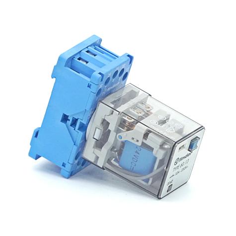 Relay with socket 90.112 10A 400 VAC Used