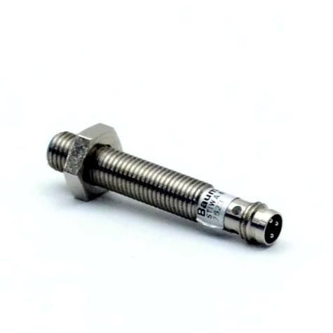 Inductive proximity switch  