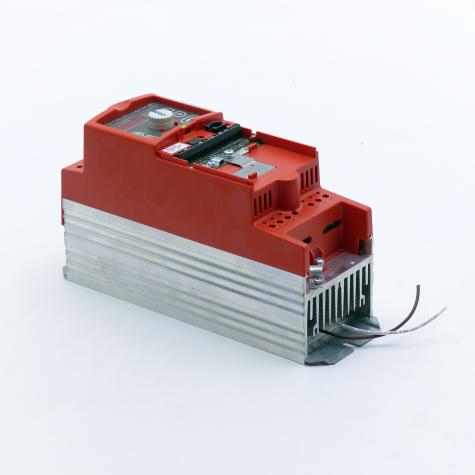 Frequenzumrichter MC07A005-5A3-4-10 