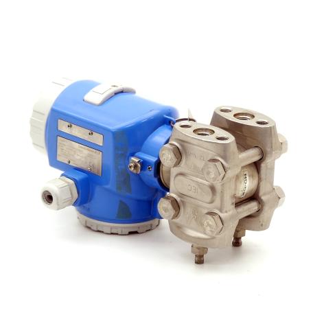 Differential pressure transmitter  Used