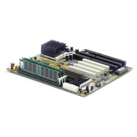 Motherboard Soyo  