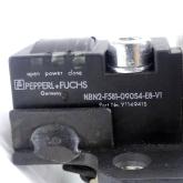 Induktiver Sensor NBN2-F581-090S4-E8-V1 Neu