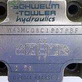 4/3 way valve  Used