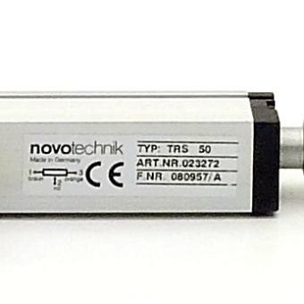 Displacement sensor 