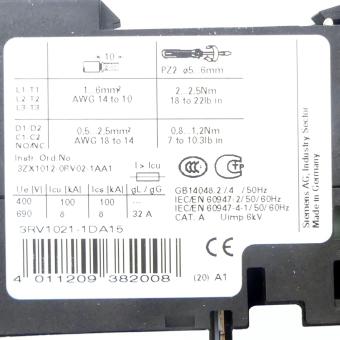 Circuit breaker 