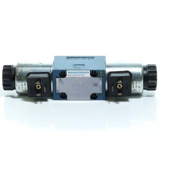 Hydraulic directional control valve  Used