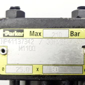 Hydraulic cylinder 