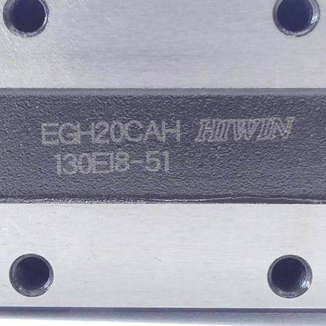 Linearführungsschine mit 2 Führungswagen EGH20CAH  Neu OVP