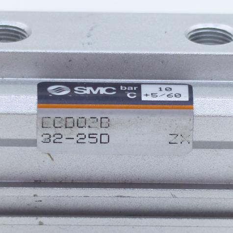 Kompaktzylinder 32 x 25 32-25D Gebraucht