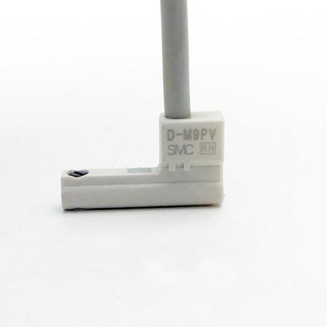 electronic signal transmitter  
