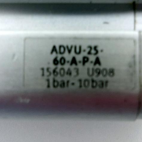 Pneumatic cylinder 156043 