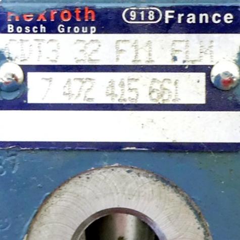 Hydraulic Cylinder CDT3 32 F11 FLM CD/T3/MT1/32/22/83/F/11/B/1/1/H/F/L/M/W/W Used