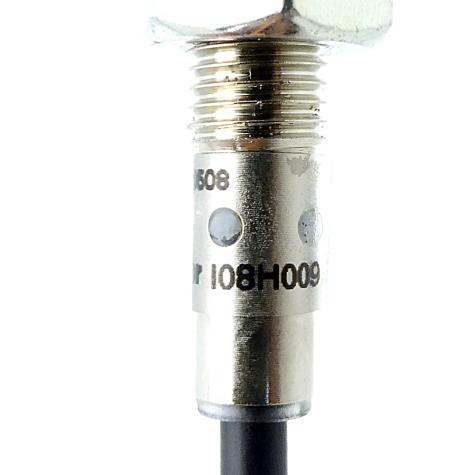 Induktiver Sensor mit erhöhtem Schaltabstand  Neu