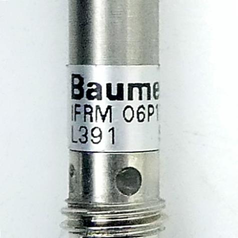 Inductive proximity switch  