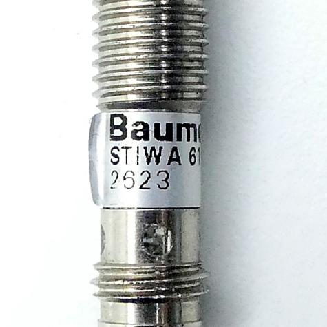 Inductive proximity switch  