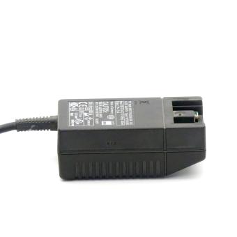 Displacement sensor 