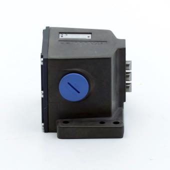 Multiple position Switch BNS 819-D03-D12-100-10 
