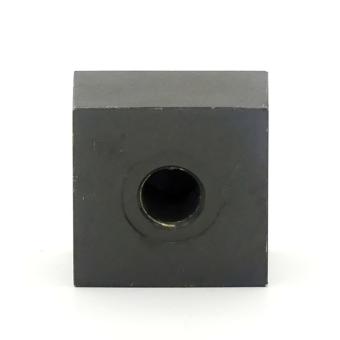 Intermediate plate 
