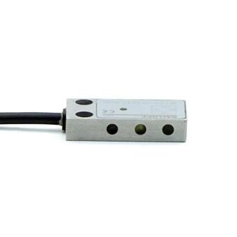 Inductive standard sensor BES 516-133-SA 3-C-PU-04 