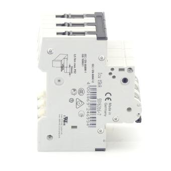 Circuit breaker 