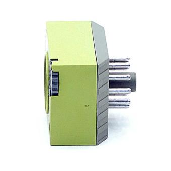 Time relay 