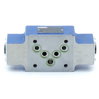 Throttle check valve  