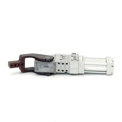 Pneumatic clamp 45° - 135 °  Used