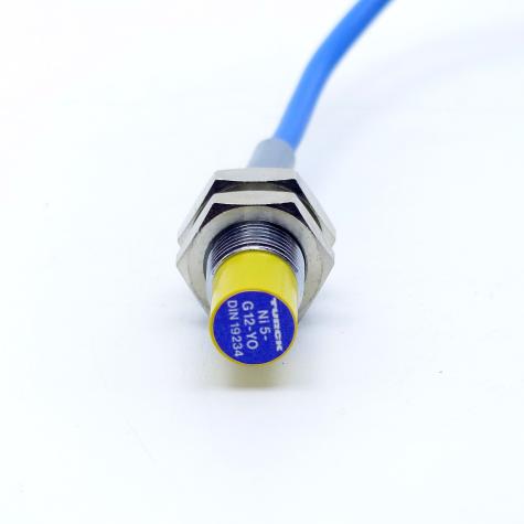 Sensor Induktiv 19234 Neu OVP