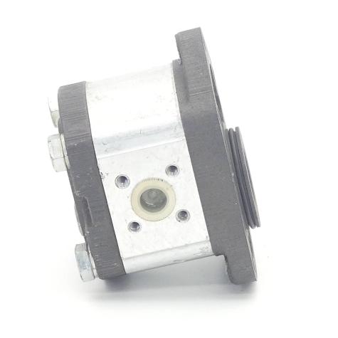 Gear pump  New