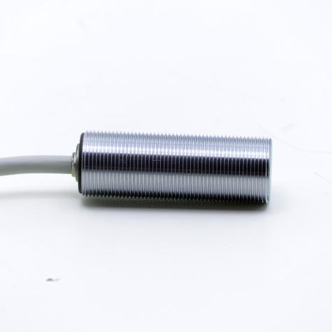 Sensor Induktiv NEB12-18GM50-E2-3M-Y Neu OVP
