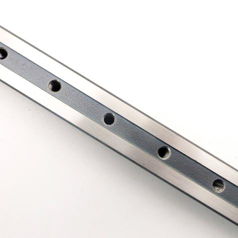 Guide Rail H 7210  New