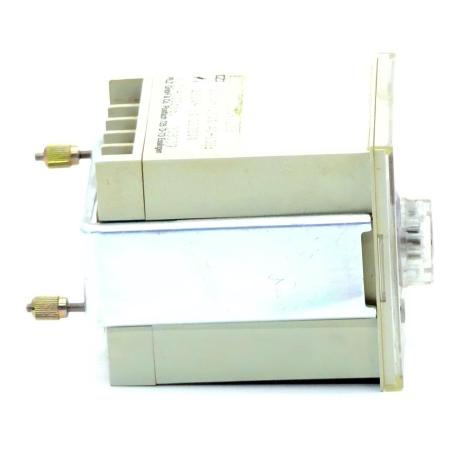 Zeitrelais EUP/300/220V~/2Uz Gebraucht