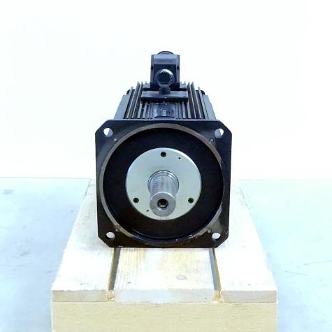 Servomotor MHD131D-024-PG0-BN Neu