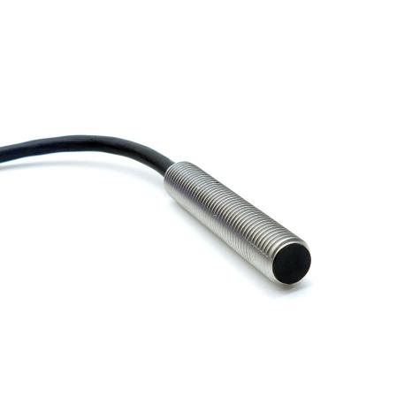 Induktiver Sensor BES017K Neu OVP