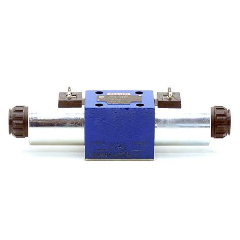 4/3 Wegeventil 4 WE 10 W33 4 WE 10 W33/CG24N9K4 Gebraucht