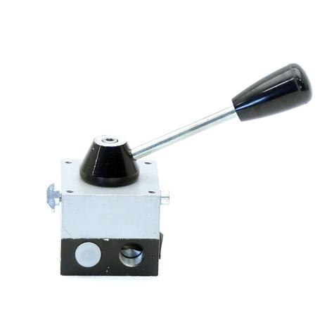 4/3 Way valve  Used