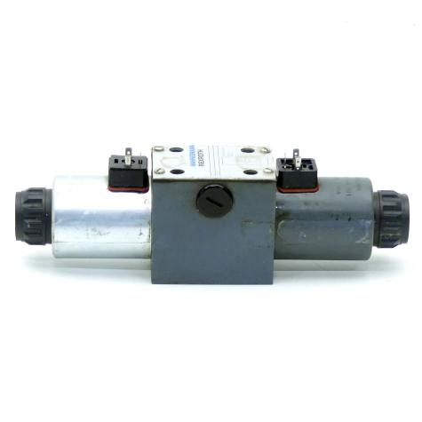 Magnetic 4/2 directional valve 4WE 10 D31/OFCG24N9Z4  Used
