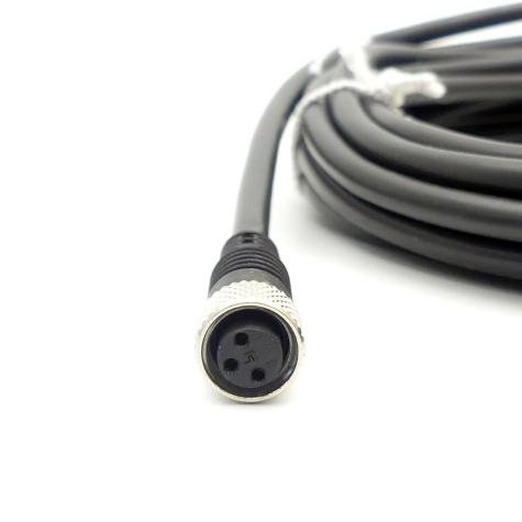 Sensor mit Kabel IS PNP Neu